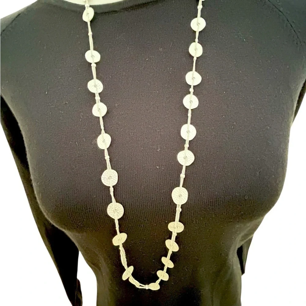 Trendy boutique boutique silver